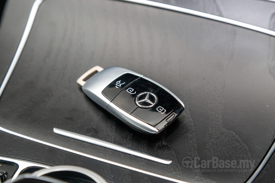 Mercedes-Benz SLC R172 Facelift (2016) Interior