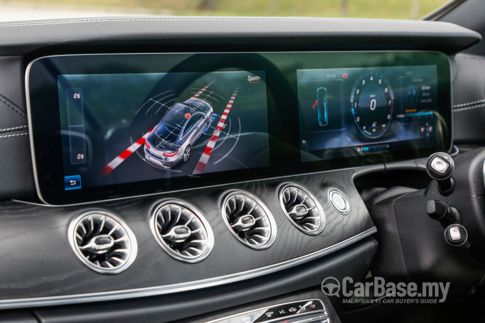 Mercedes-Benz E-Class Coupe C238 (2017) Interior