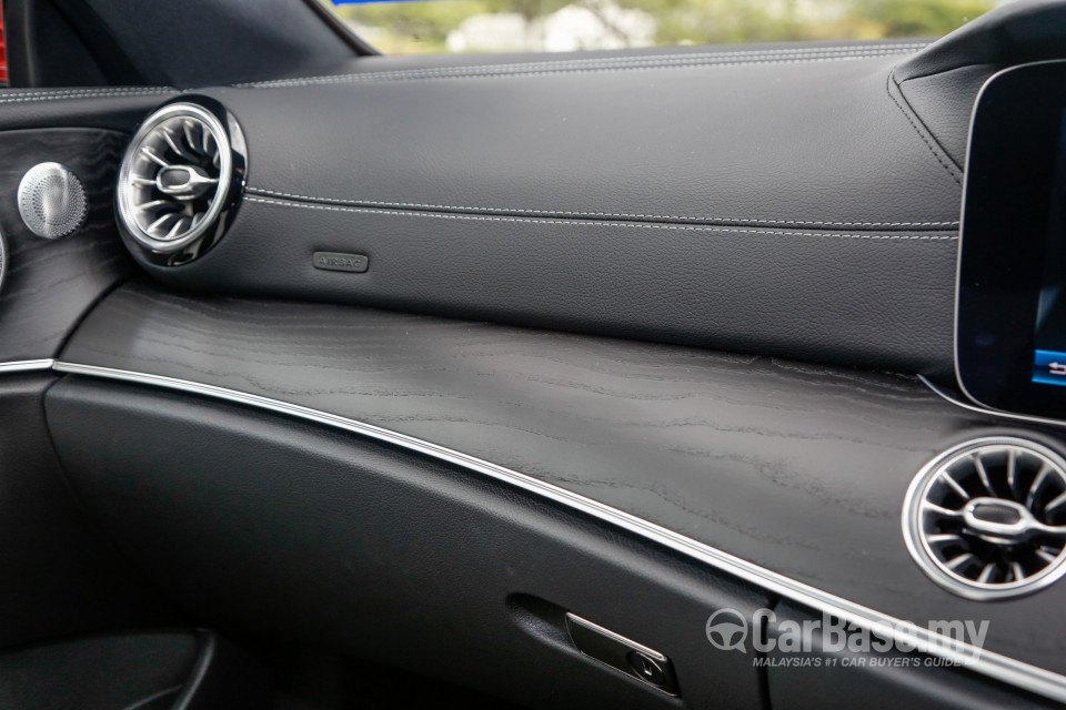 Mercedes-Benz E-Class Coupe C238 (2017) Interior
