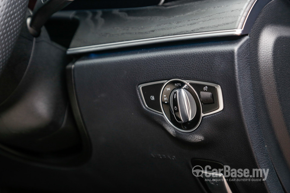 Mercedes-Benz E-Class Coupe C238 (2017) Interior