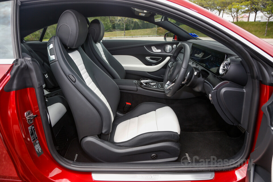 Audi A4 B9 (2016) Interior