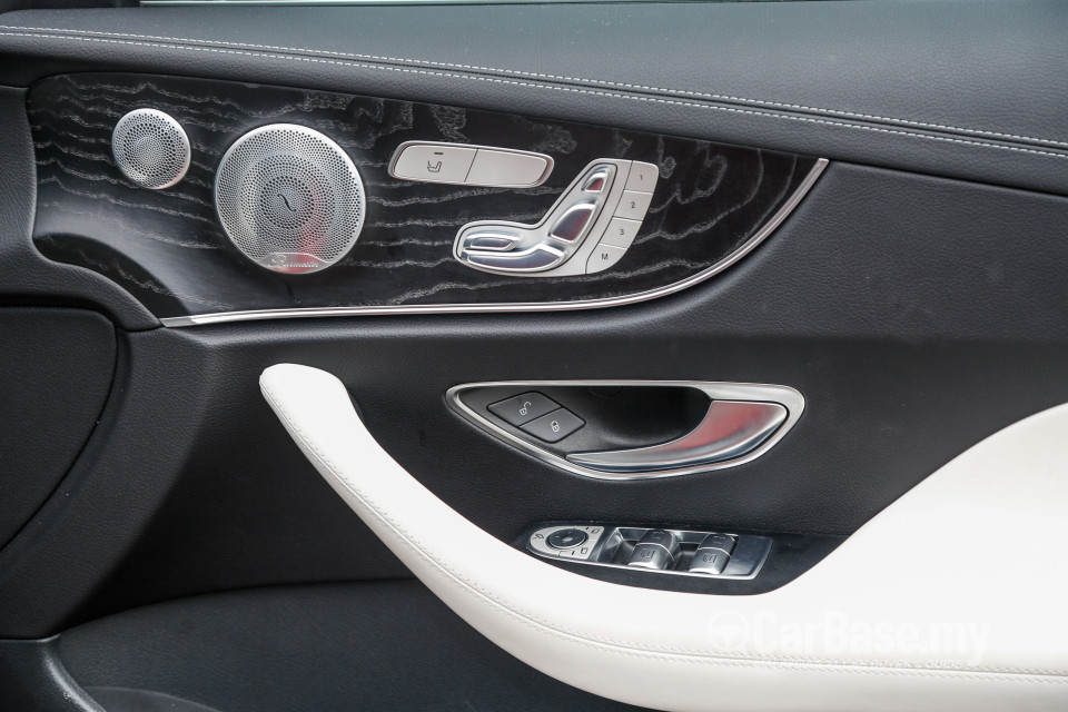 Mercedes-Benz E-Class Coupe C238 (2017) Interior