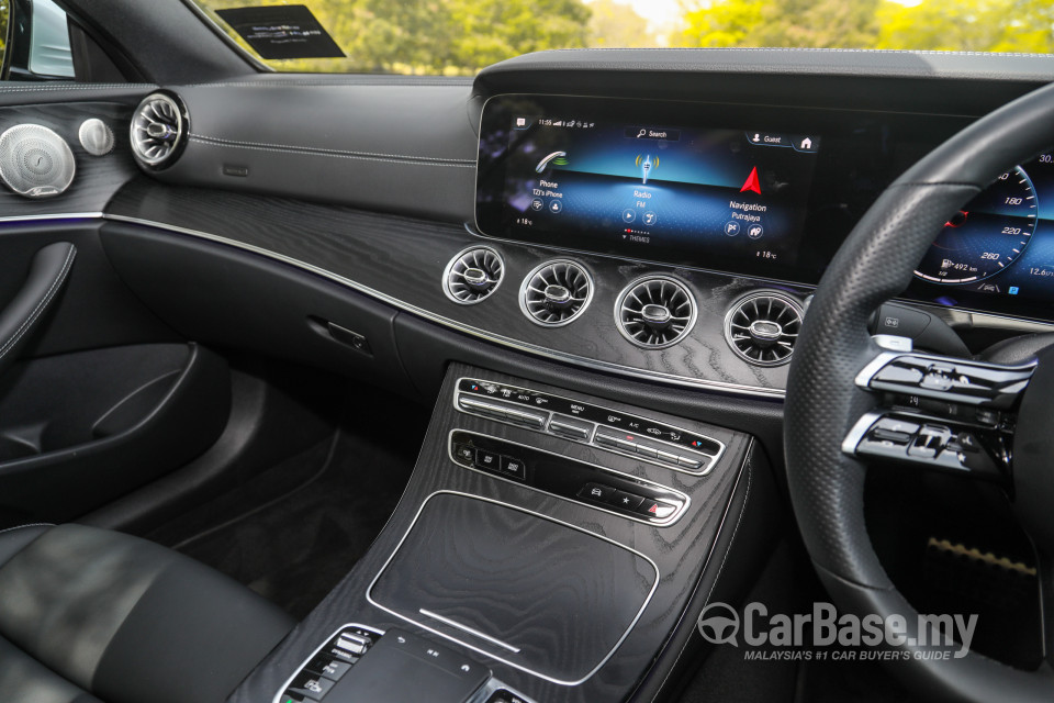 Mercedes-Benz E-Class Coupe C238 Facelift (2021) Interior