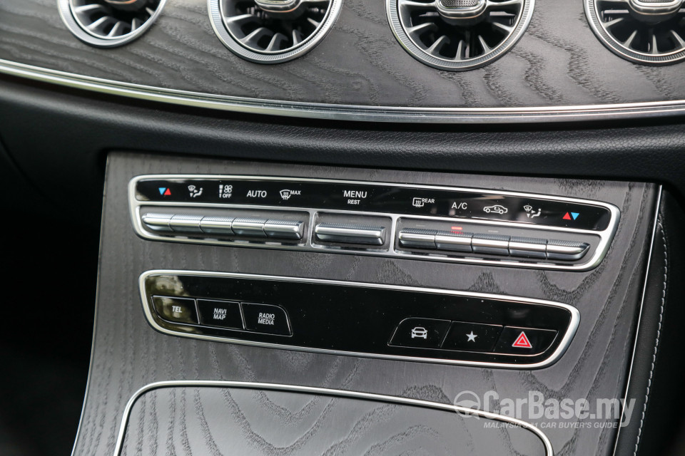 Mercedes-Benz E-Class Coupe C238 Facelift (2021) Interior