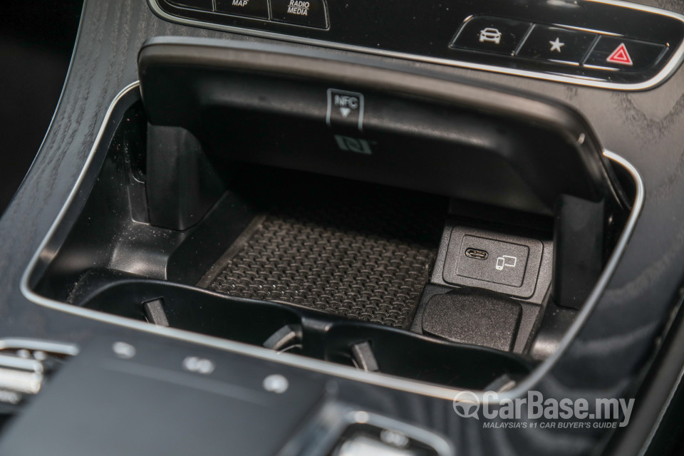 Mercedes-Benz E-Class Coupe C238 Facelift (2021) Interior