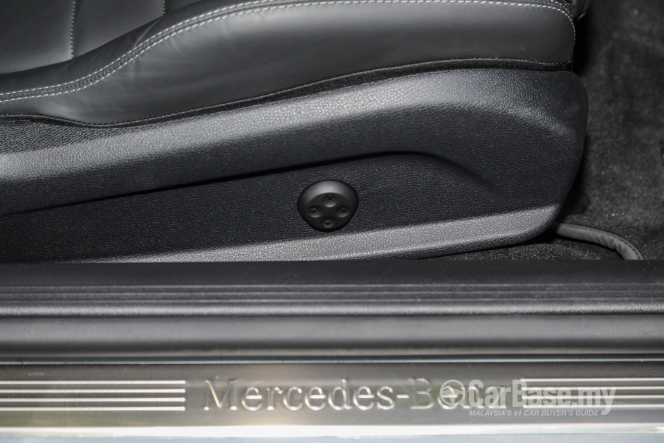 Mercedes-Benz E-Class Coupe C238 Facelift (2021) Interior