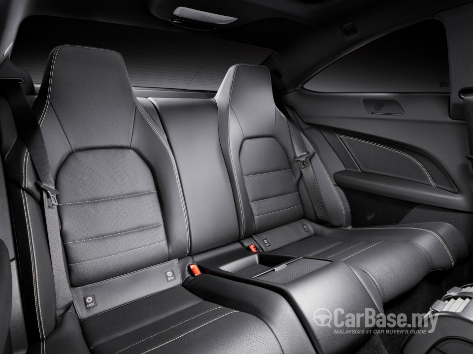 Mercedes-Benz C-Class Coupe C204 Facelift (2012) Interior