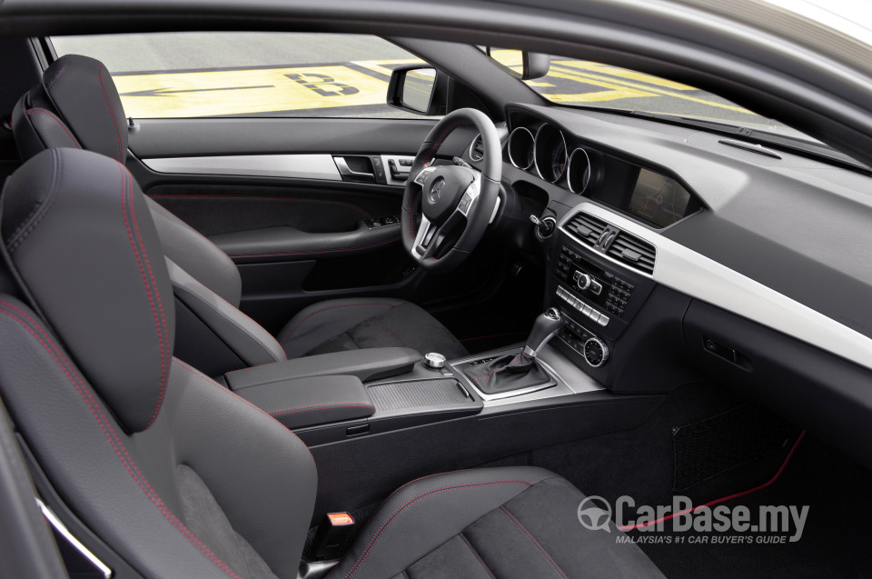 Mercedes-Benz C-Class Coupe C204 Facelift (2012) Interior