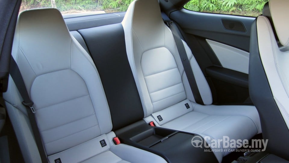 Mercedes-Benz C-Class Coupe C204 Facelift (2012) Interior