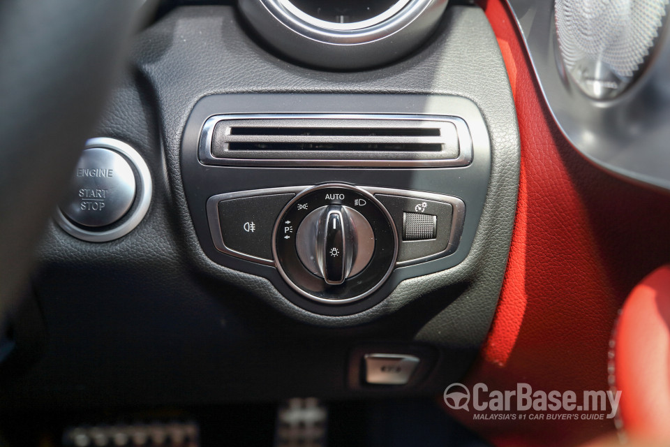 Mercedes-Benz C-Class Coupe C205 (2016) Interior