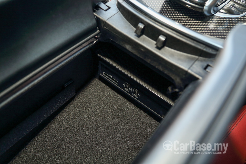 Mercedes-Benz C-Class Coupe C205 (2016) Interior