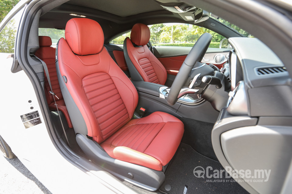 Mercedes-Benz C-Class Coupe C205 (2016) Interior