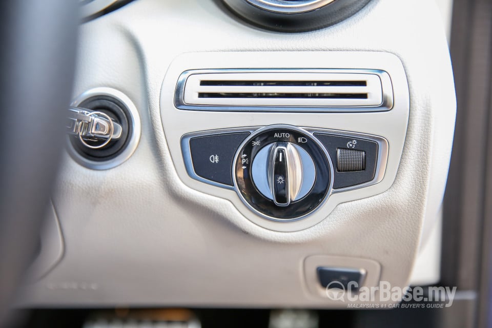 Mercedes-Benz C-Class Coupe C205 (2016) Interior