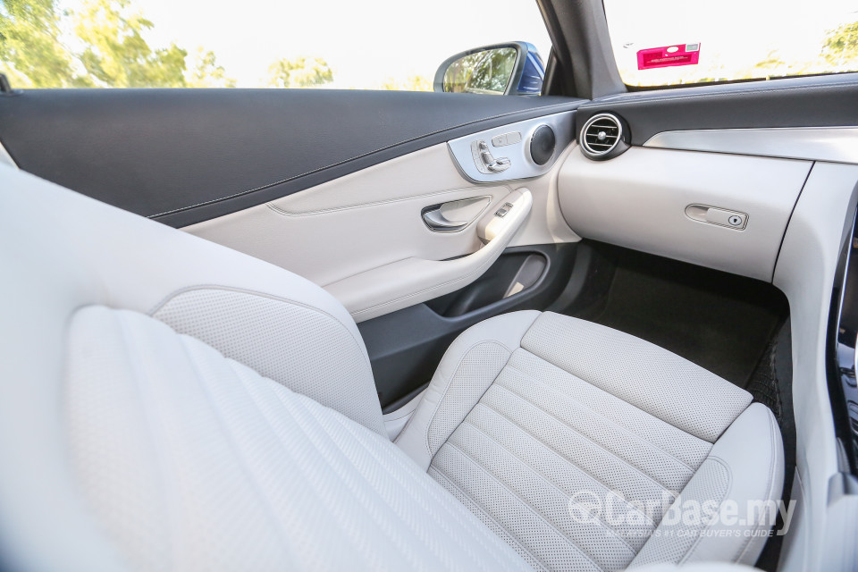 Mercedes-Benz C-Class Coupe C205 (2016) Interior