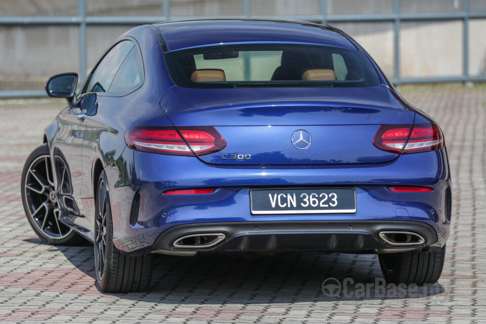 Kia Stinger CK (2018) Exterior