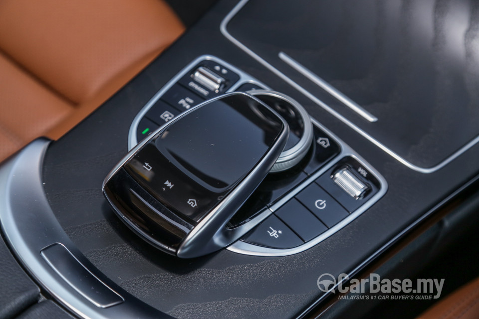 Mercedes-Benz C-Class Coupe C205 Facelift (2018) Interior