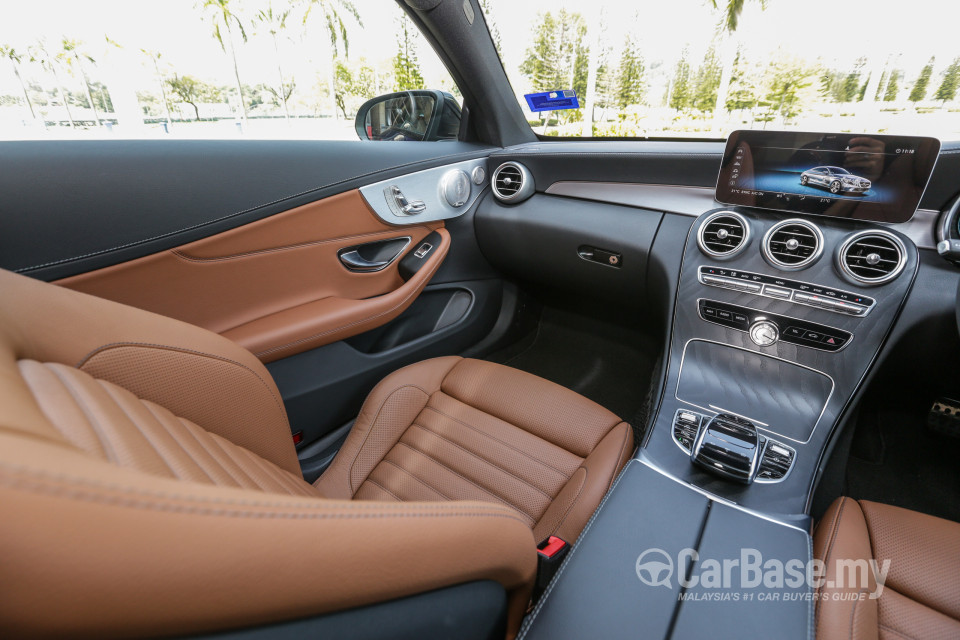 Mercedes-Benz C-Class Coupe C205 Facelift (2018) Interior