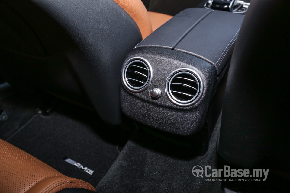Mercedes-Benz C-Class Coupe C205 Facelift (2018) Interior