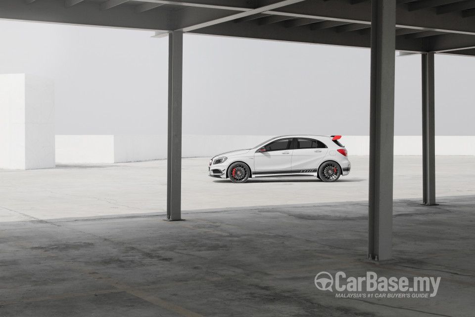 Mercedes-Benz AMG A-Class W176 (2014) Exterior