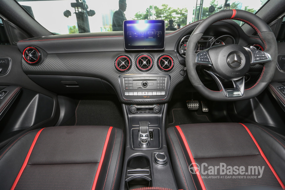 Mercedes-Benz AMG A-Class W176 Facelift (2016) Interior