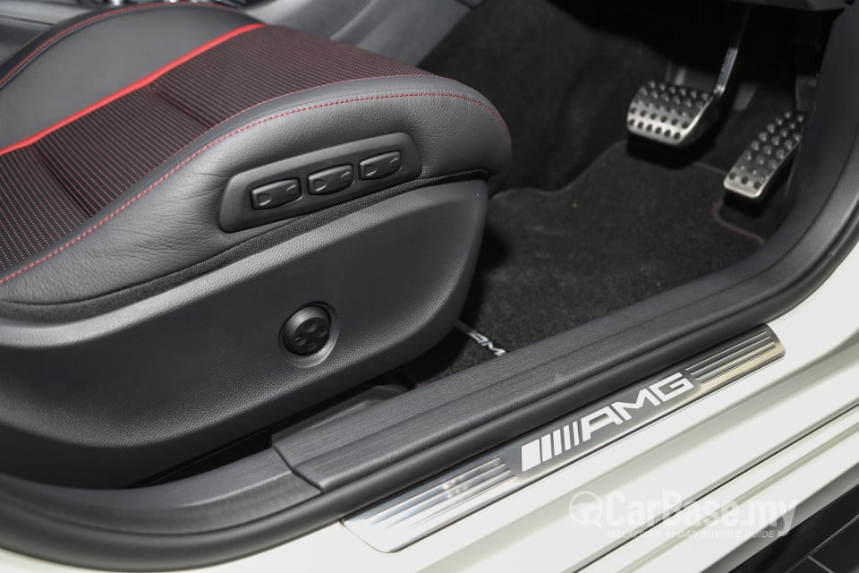 Mercedes-Benz AMG A-Class W176 Facelift (2016) Interior