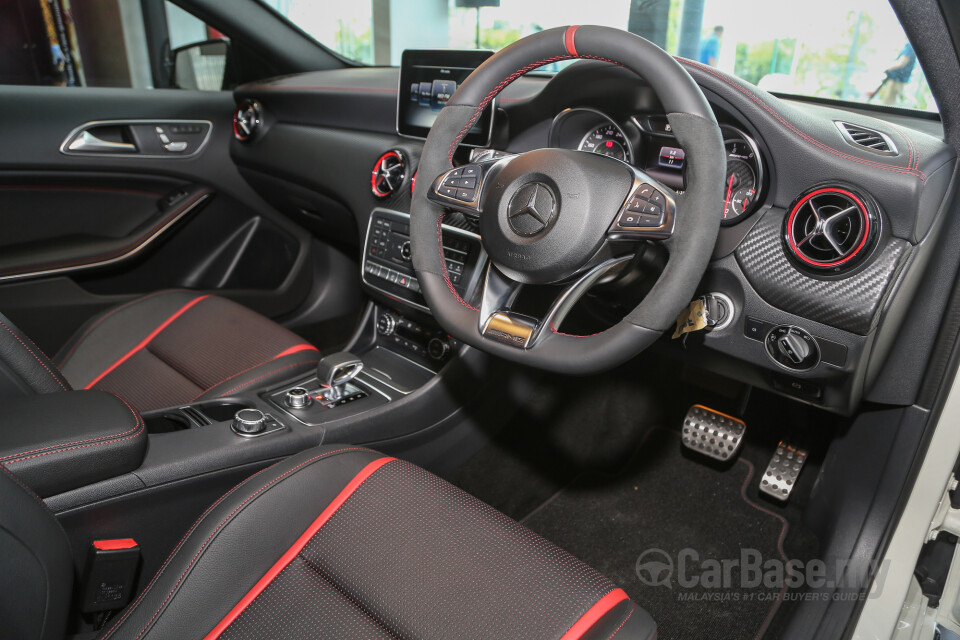 MINI Clubman F54 (2016) Interior