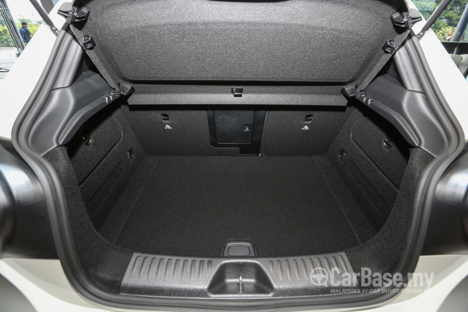Mercedes-Benz AMG A-Class W176 Facelift (2016) Interior