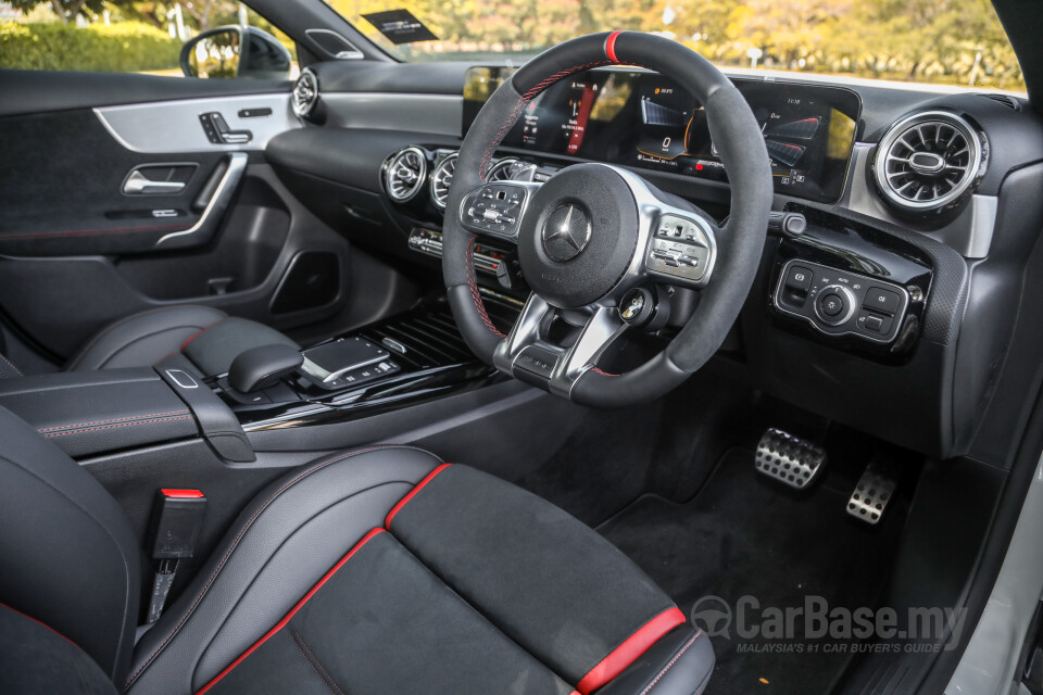 Mazda MX-5 ND (2015) Interior