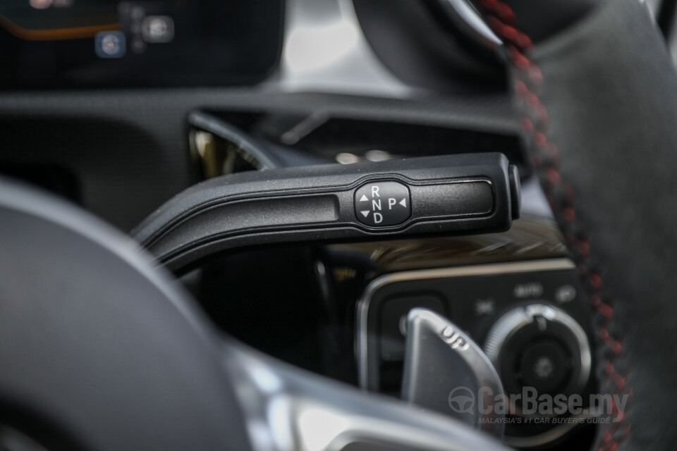 Kia Picanto JA (2018) Interior