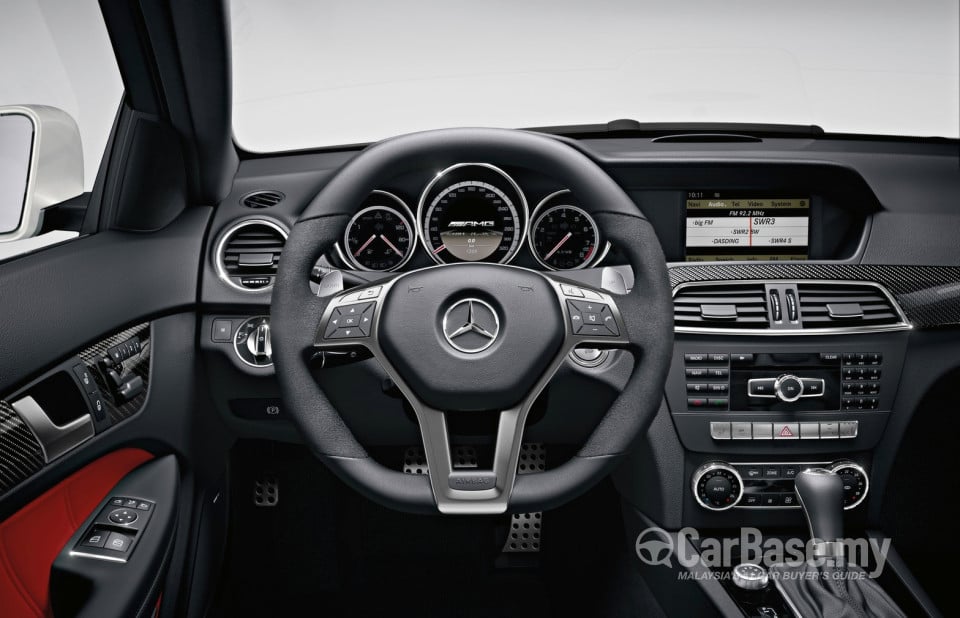 Mercedes-Benz AMG C-Class Coupe C204 (2012) Interior