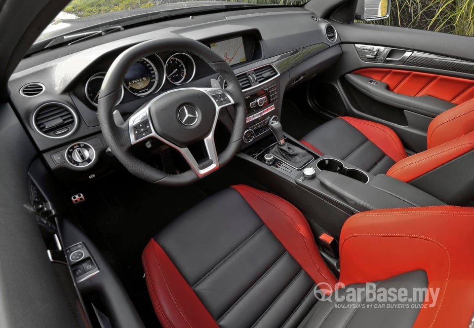 Mercedes-Benz AMG C-Class Coupe C204 (2012) Interior