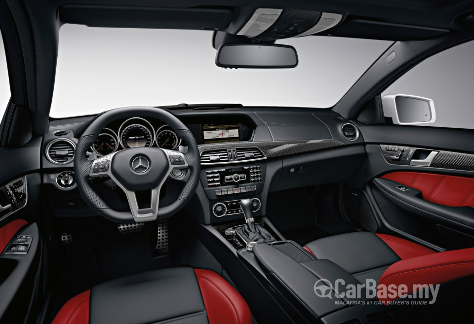 Mercedes-Benz AMG C-Class Coupe C204 (2012) Interior