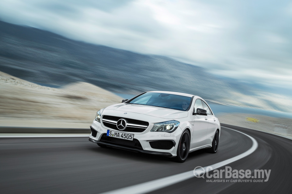 Mercedes-Benz AMG CLA C117 (2014) Exterior