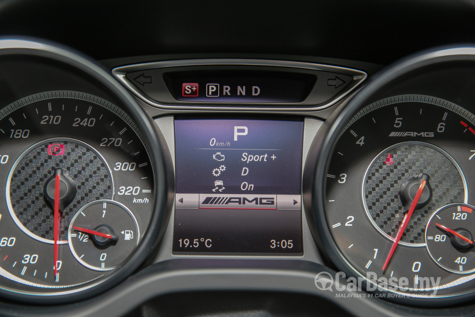Mercedes-Benz AMG CLA C117 Facelift (2016) Interior