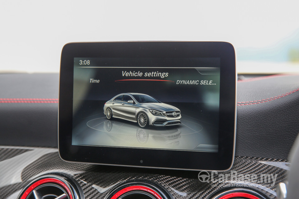Mercedes-Benz AMG CLA C117 Facelift (2016) Interior