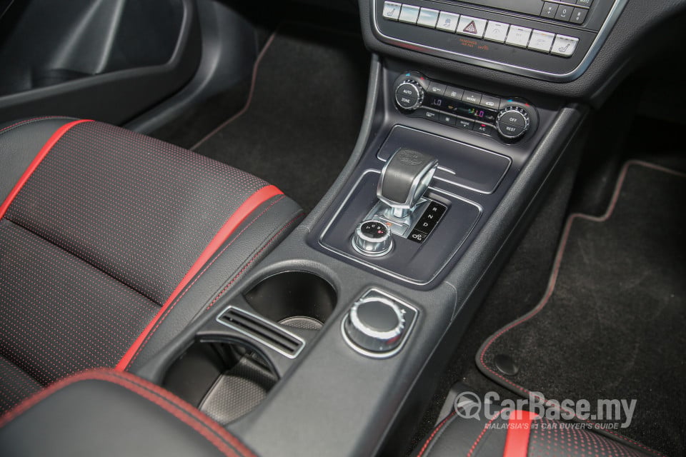 Mercedes-Benz AMG CLA C117 Facelift (2016) Interior