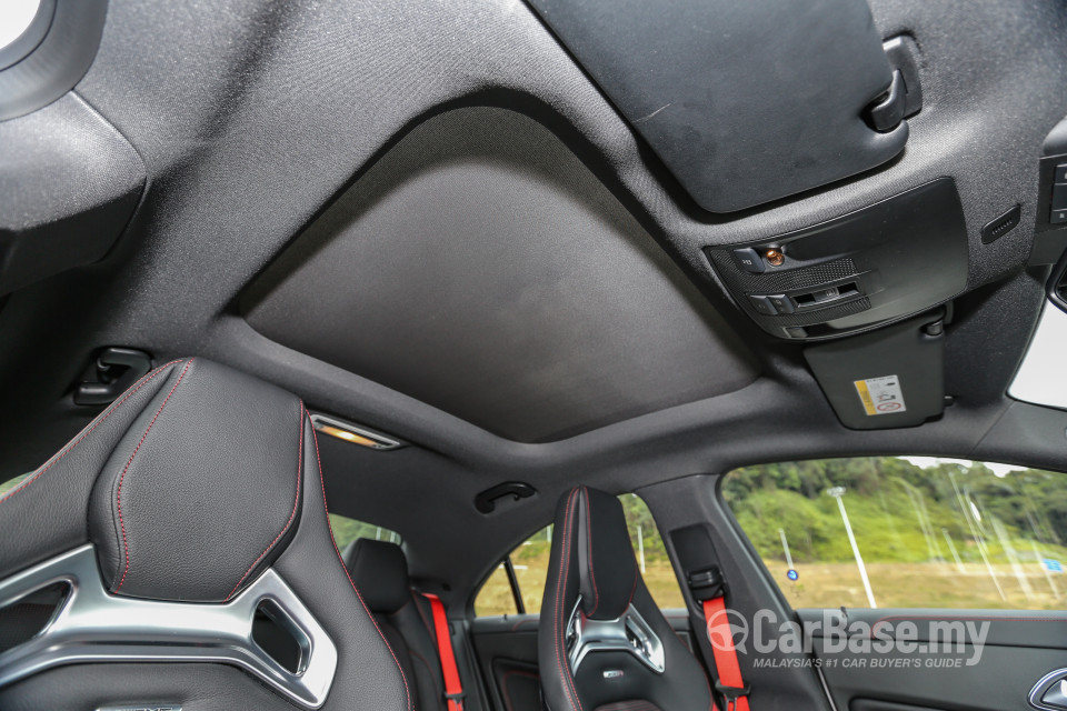 Mercedes-Benz AMG CLA C117 Facelift (2016) Interior