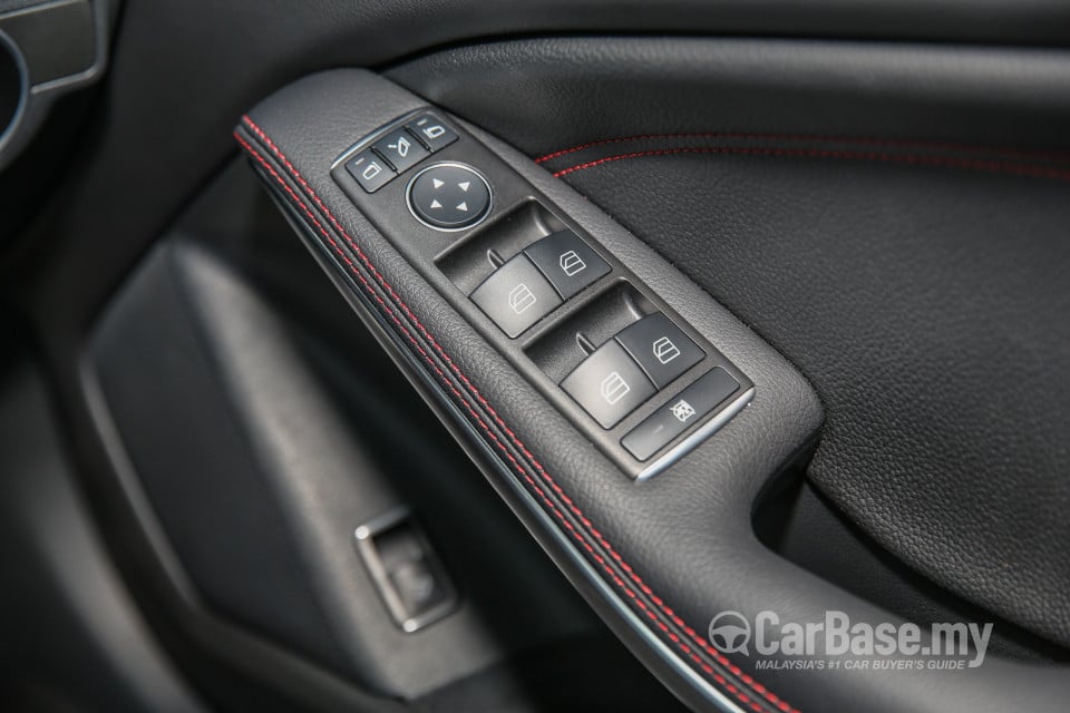 Mercedes-Benz AMG CLA C117 Facelift (2016) Interior