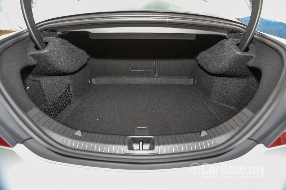 Mercedes-Benz AMG CLA C117 Facelift (2016) Interior