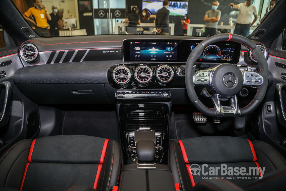 Mercedes-Benz AMG CLA C118 (2020) Interior