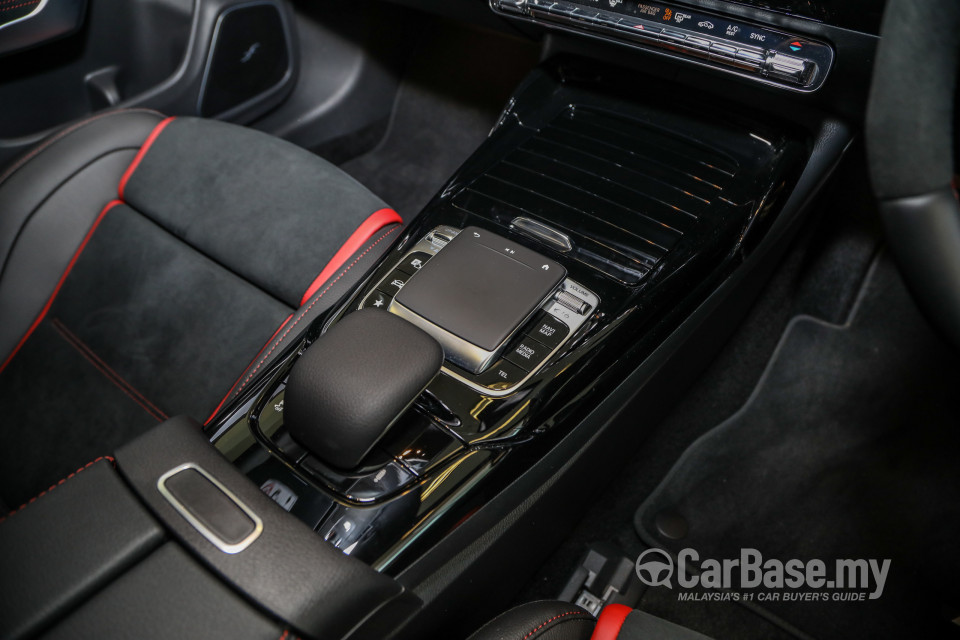 Mercedes-Benz AMG CLA C118 (2020) Interior