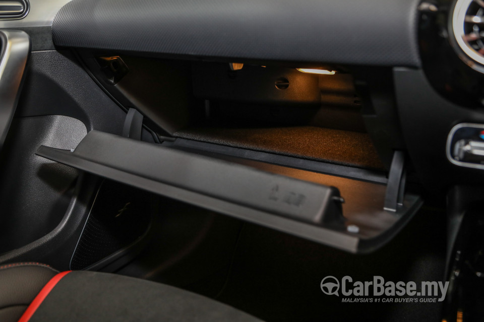 Mercedes-Benz AMG CLA C118 (2020) Interior