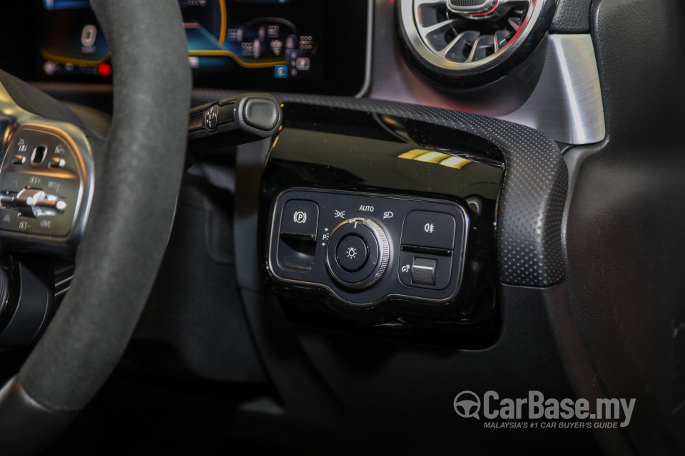 Mercedes-Benz AMG CLA C118 (2020) Interior