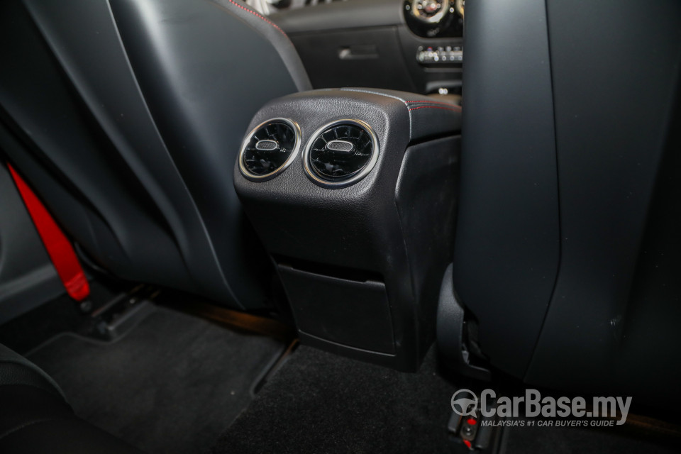 Mercedes-Benz AMG CLA C118 (2020) Interior