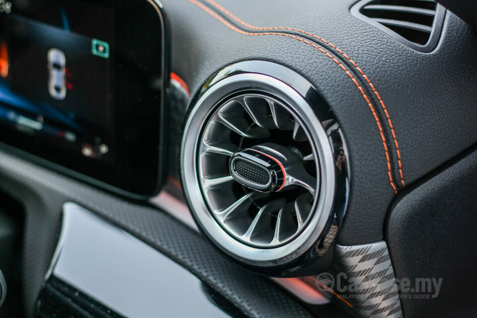Mercedes-Benz AMG CLA C118 Facelift (2023) Interior