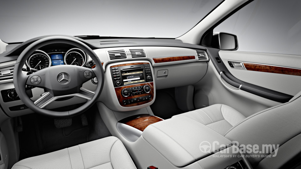 Mercedes-Benz R-Class V251 (2010) Interior