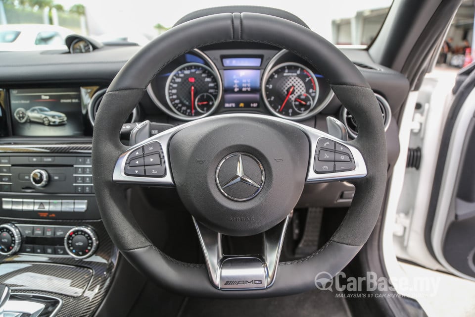 Mercedes-Benz SLC AMG R172 Facelift (2017) Interior