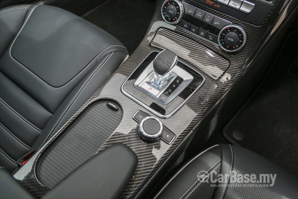 Mercedes-Benz SLC AMG R172 Facelift (2017) Interior