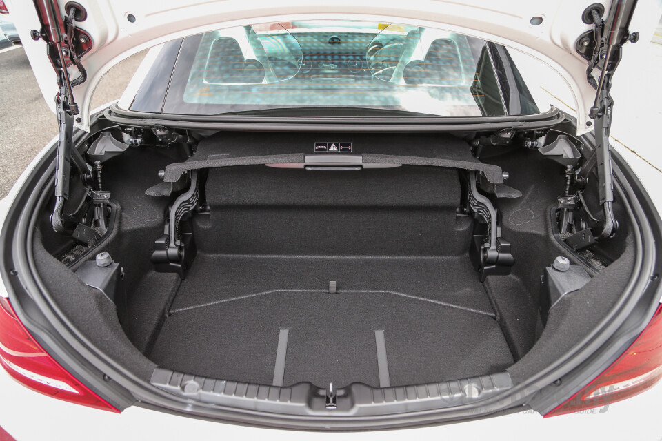 Mazda MX-5 ND (2015) Interior