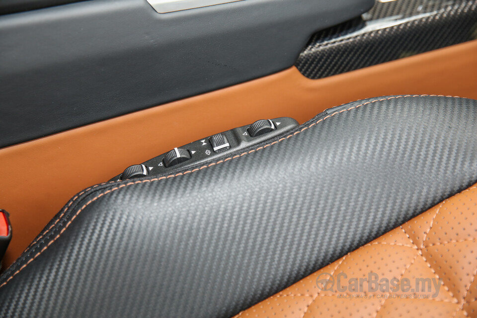 Mercedes-Benz AMG G-Class W463 Facelift (2016) Interior